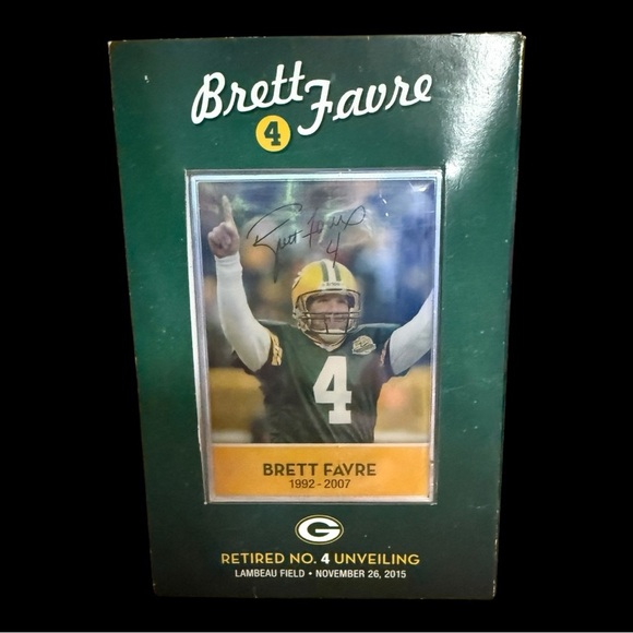 2015 BRETT FAVRE 4 Green Bay Packers Retirement Team Issue Limited Edition Card - Picture 1 of 4